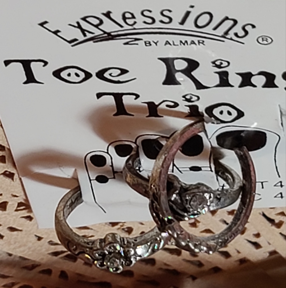 Vintage Silver Toe Rings Set - Picture 10 of 10